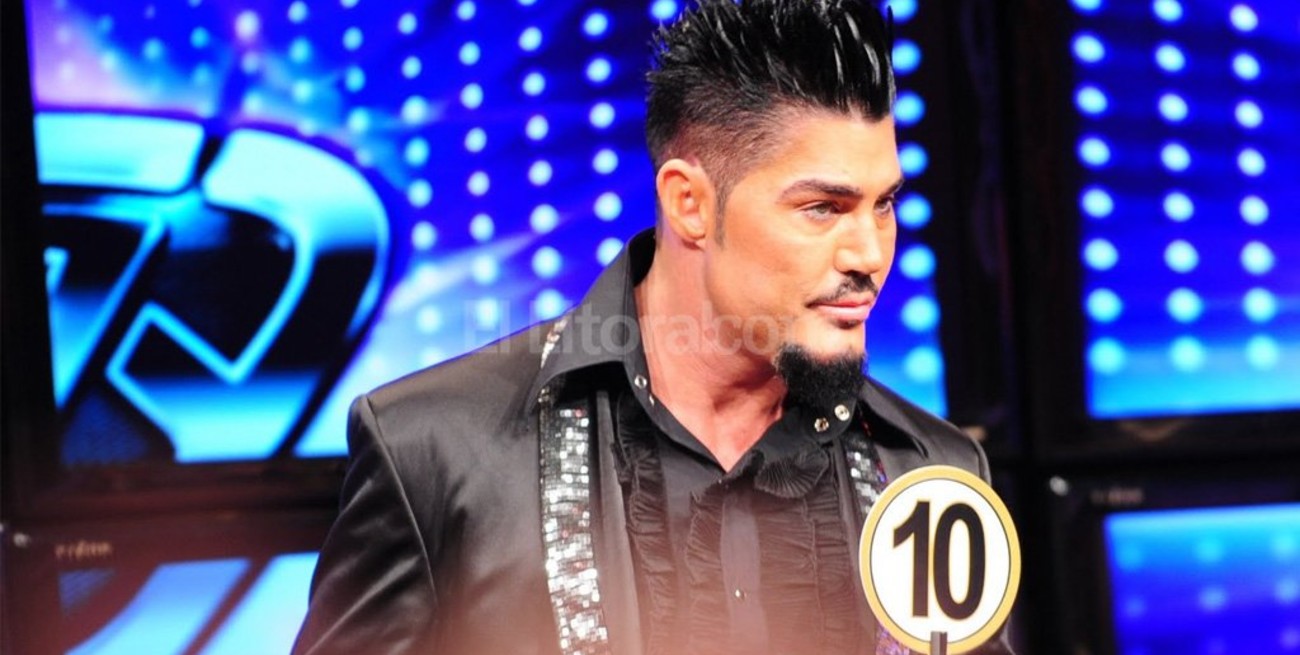 ¿Ricardo Fort tuitea desde el más allá?