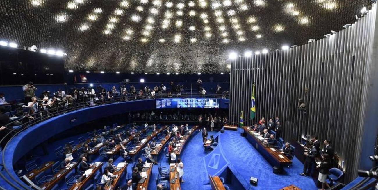 Brasil abre la puerta para que empresas argentinas exporten servicios