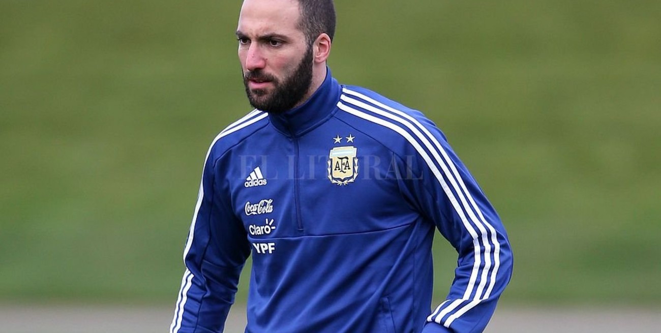 Batistuta renovó su apoyo al "Pipita" Higuaín