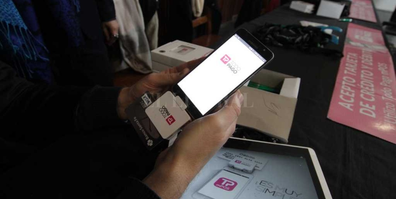 En la ciudad el 20% de los remises y taxis ya cuentan con pago electrónico