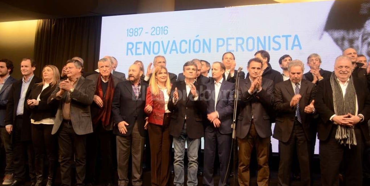 El peronismo volvió a mostrarse junto y llamó a apostar por la renovación