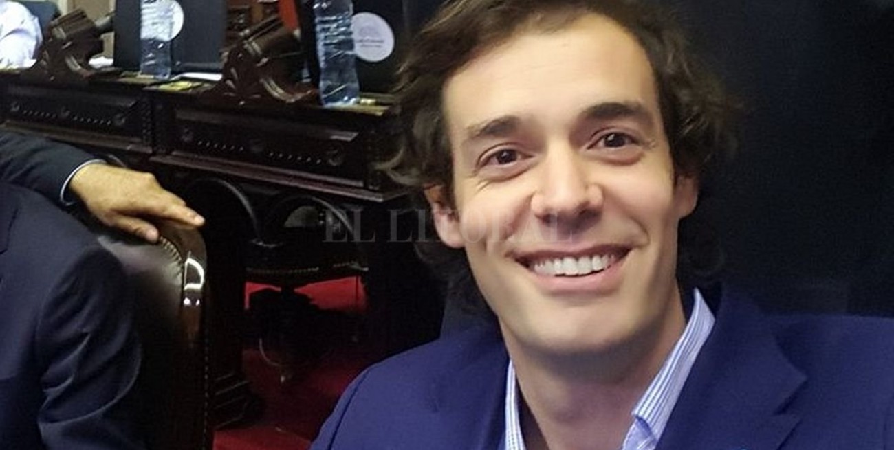 Un diputado nacional renunció a recibir aumentos y viáticos por viajes al extranjero