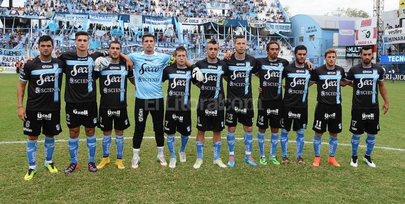 ¿Se suma Dinenno, el "9" de Temperley, a la lista?