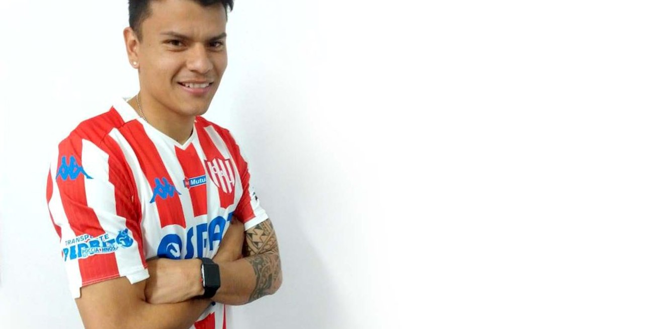 Walter Bou posó con la camiseta de Unión