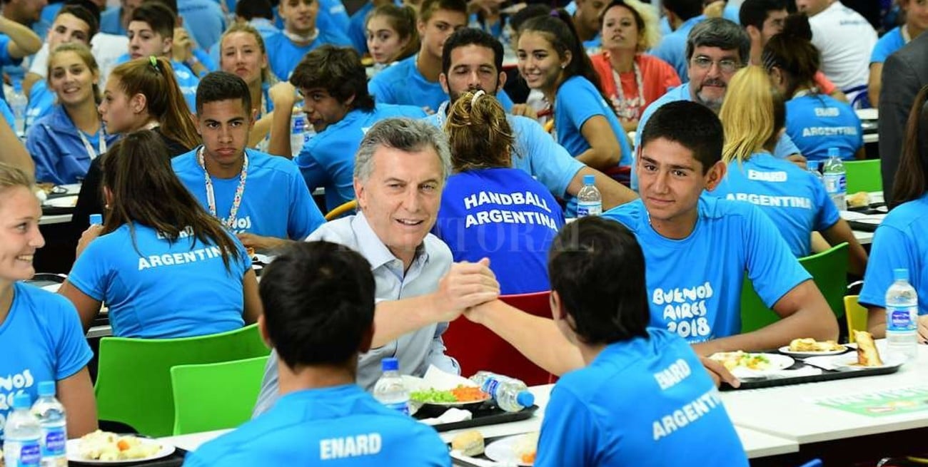 Macri almorzó en el Cenard