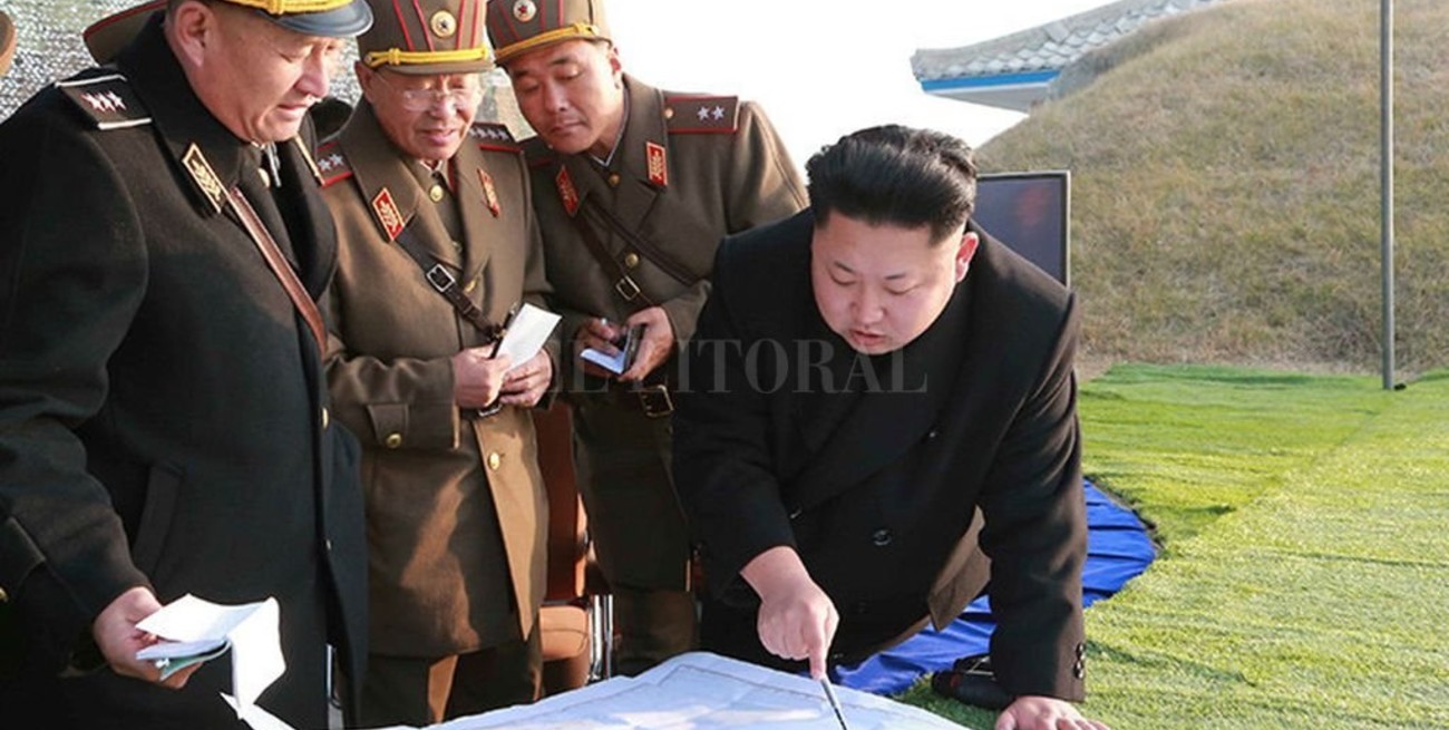 Suspende el ataque a la isla de Guam y baja la tensión con Estados Unidos