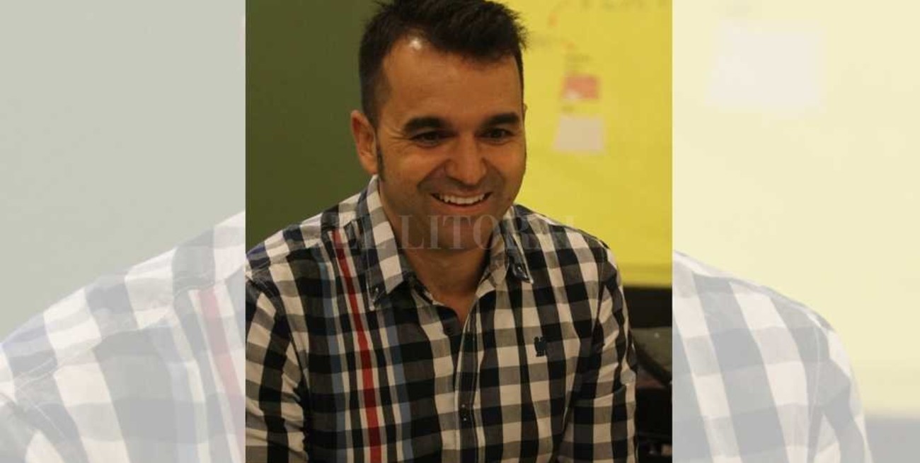 "La educación debe generar personas capaces de gobernarse a si mismos"