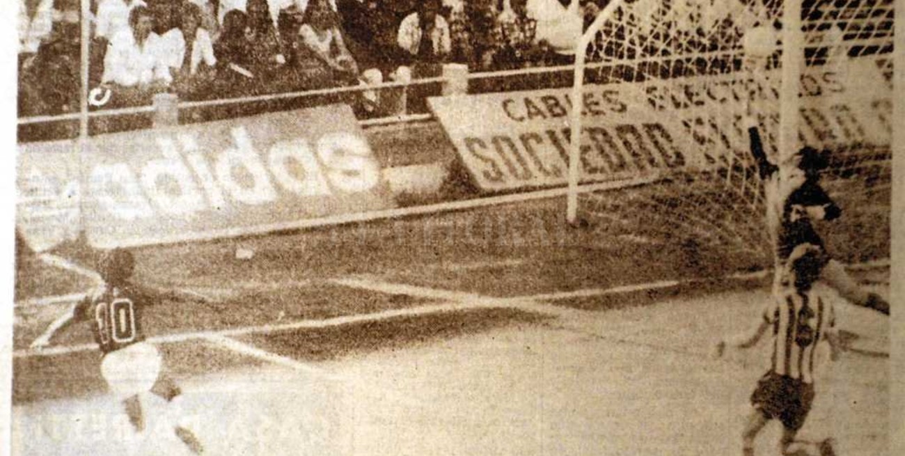 A 40 años del gol de la "Chiva"