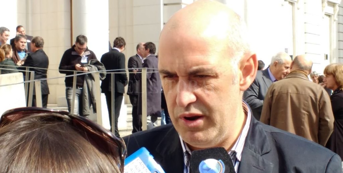 "Pensar la escuela técnica como  incubadora de emprendimientos" 