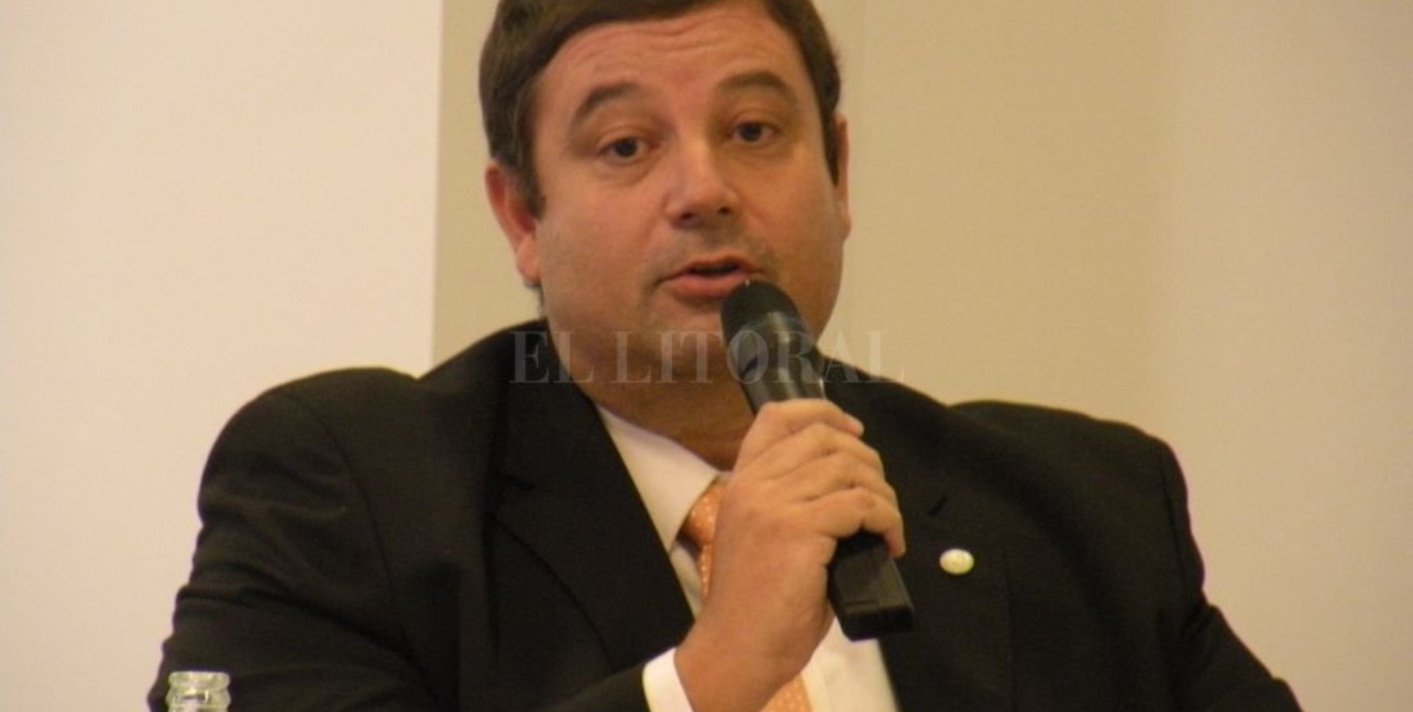 Eligen rector y vice de la UNL