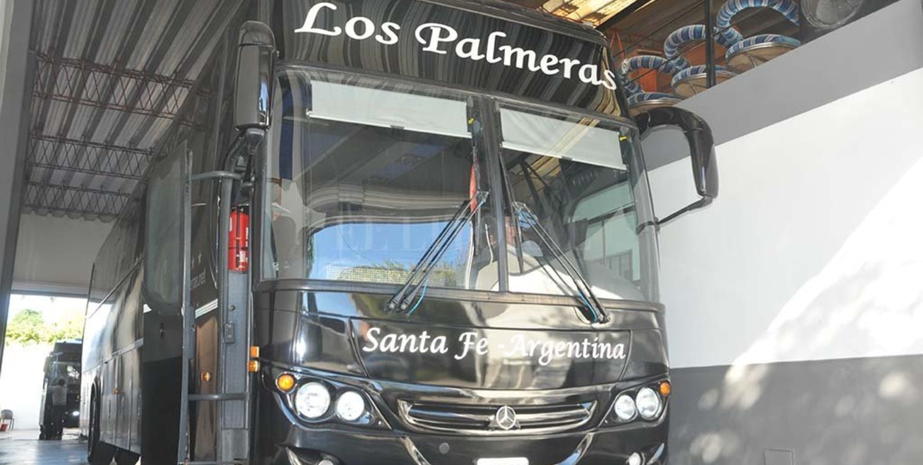 ¡Mirá el nuevo colectivo de Los Palmeras!
