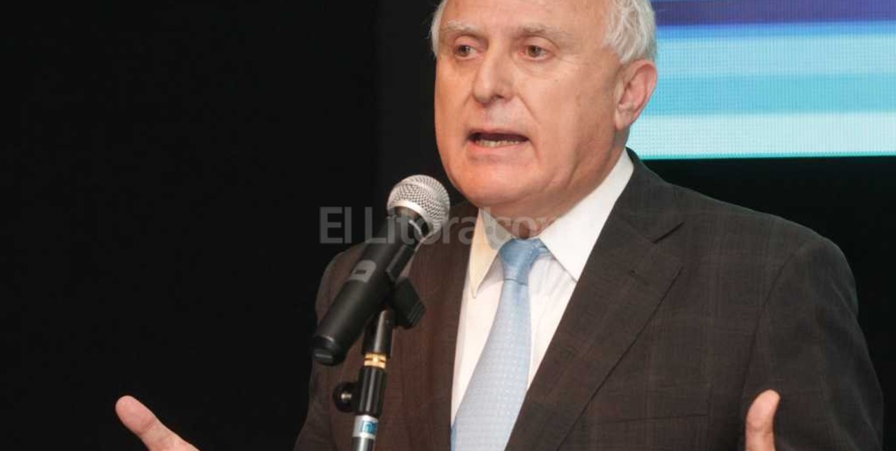 Lifschitz entregará becas deportivas