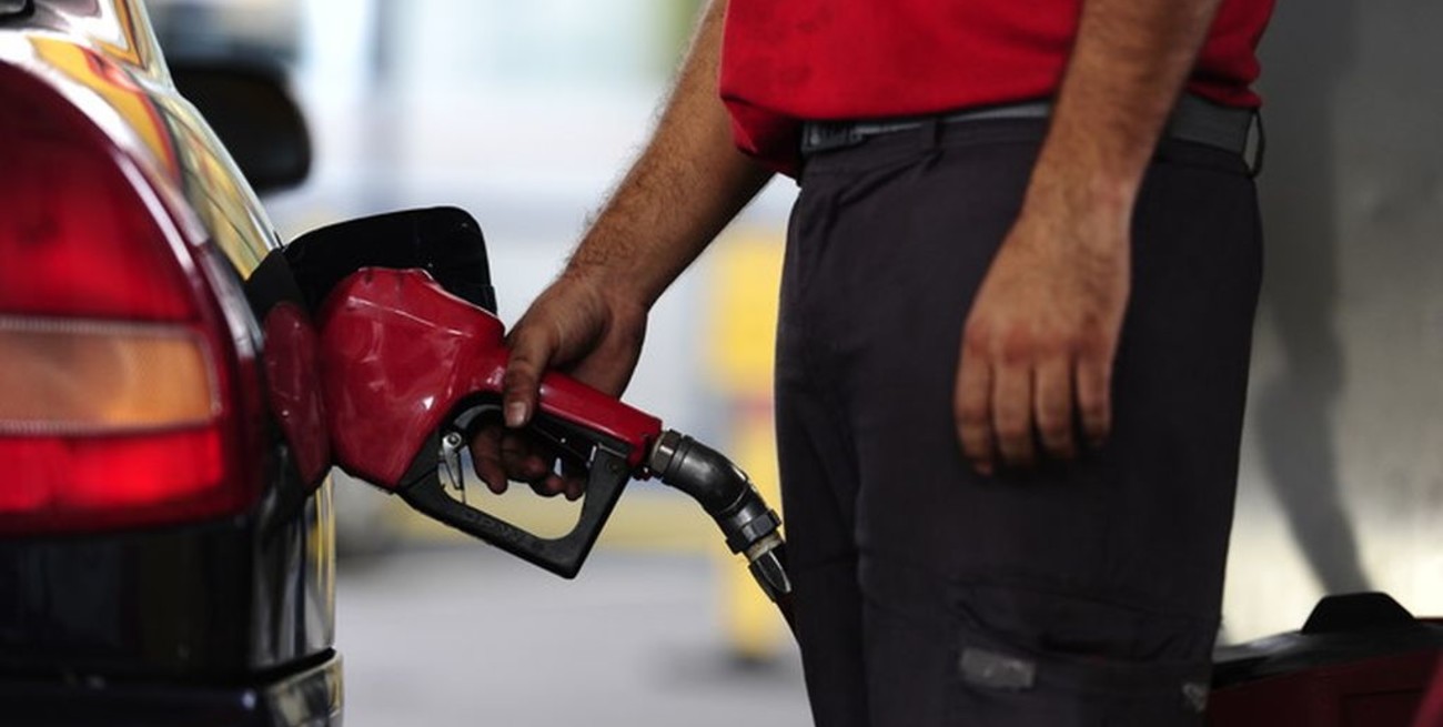 Aumentan por segunda vez en el mes la nafta y el gasoil