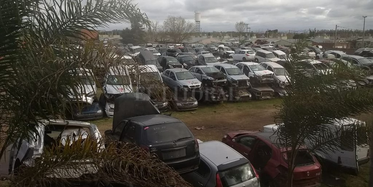 Rosario: secuestran 1 millón de autopartes y 948 vehículos en proceso de desguace