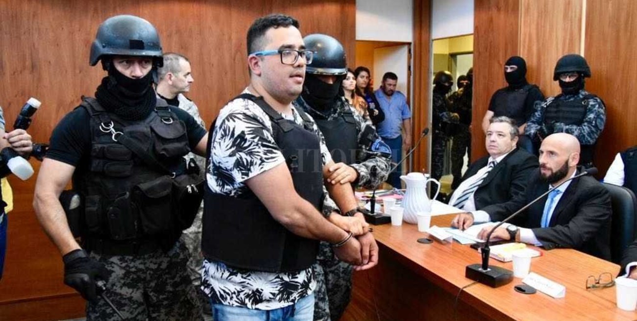 Por una protesta el juicio a los  Monos comenzó con demoras