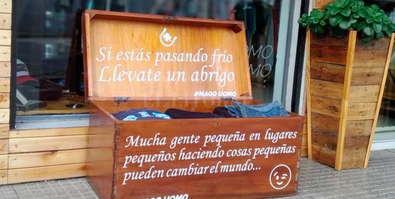 "Si estás pasando frío, llevate un abrigo", la movida solidaria de un comerciante santafesino