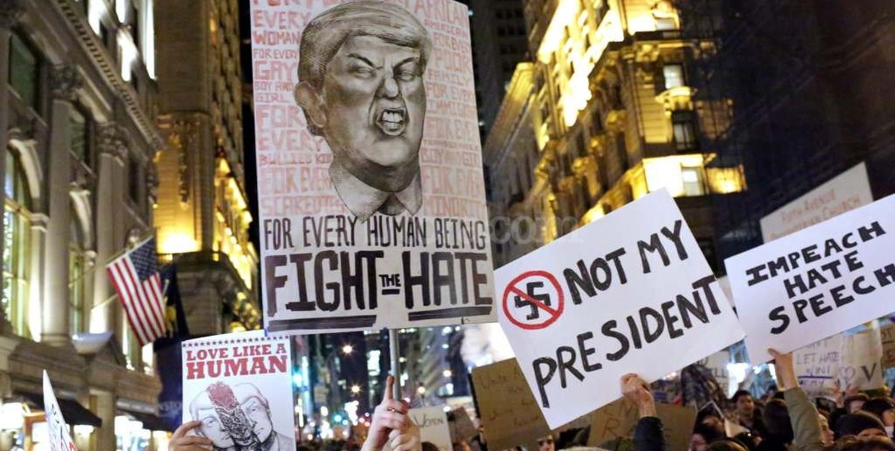 Siguen las protestas contra Trump en distintas ciudades de EEUU