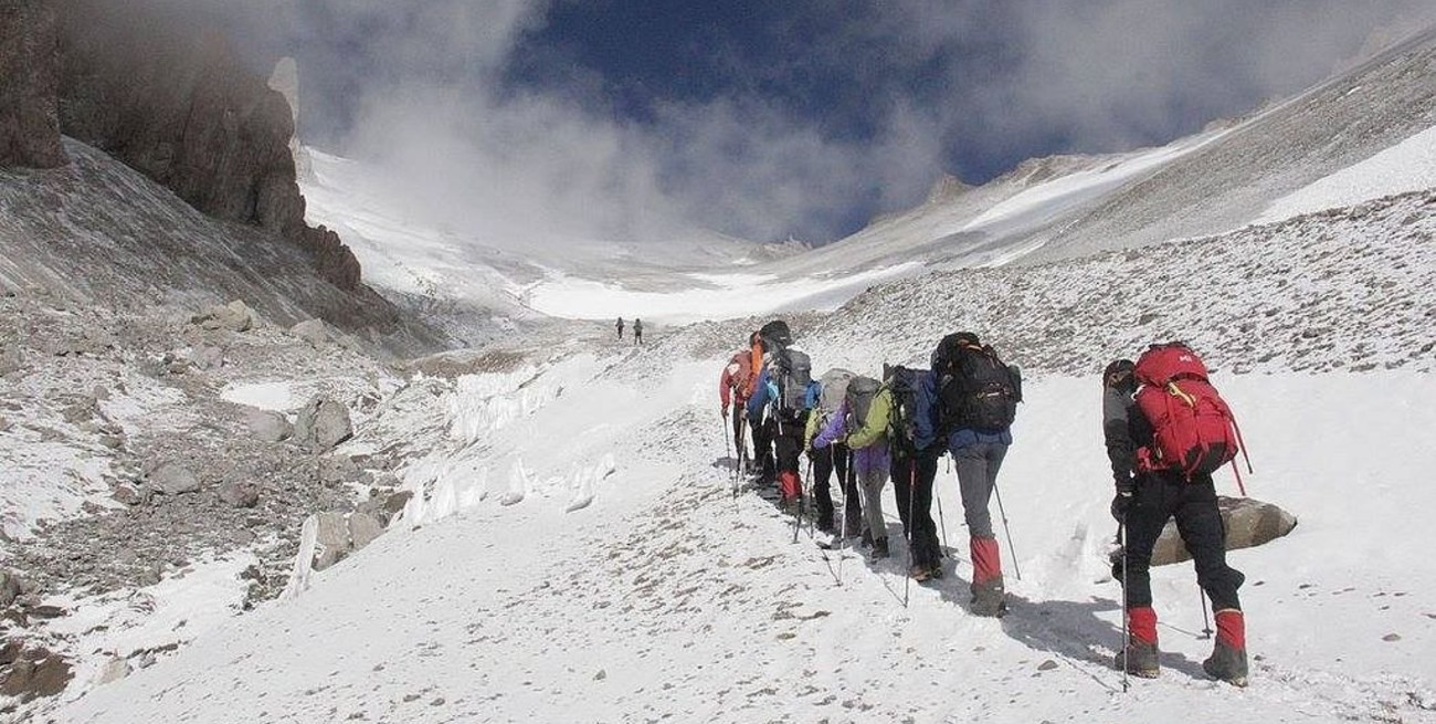 Una mujer de 83 años intentará escalar el Aconcagua junto a deportistas argentinos de elite