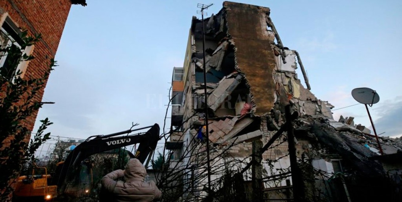 Sismo en Albania deja al menos 9 muertos