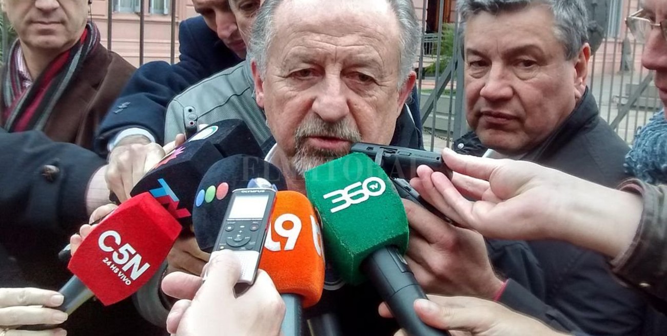 La CGT analiza reformas y los gremios disidentes se movilizan