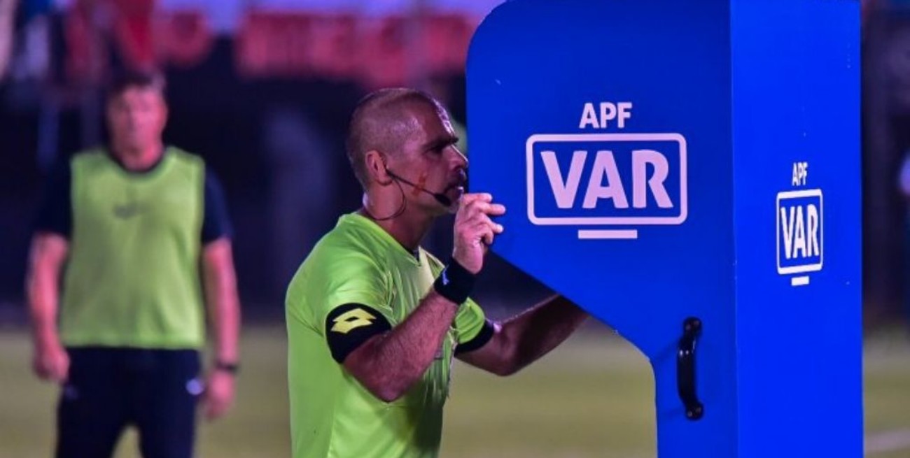 "Que el VAR no dirija mejor que el árbitro", pidió Horacio Elizondo