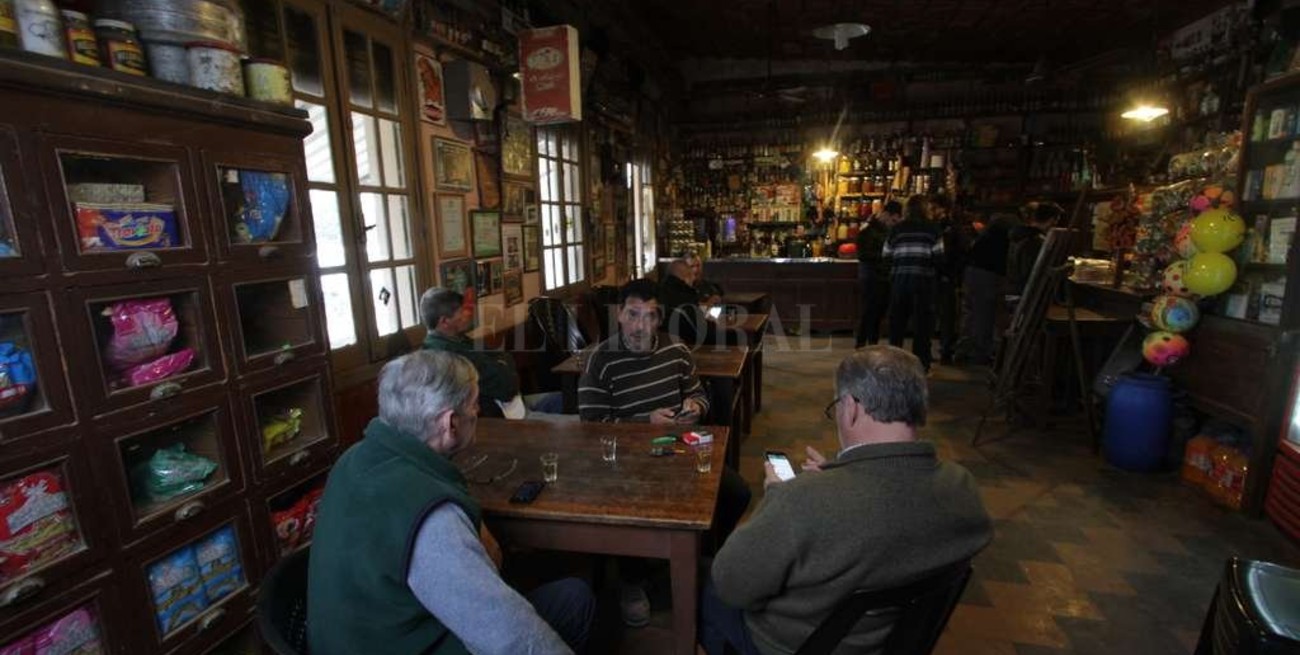 Una copita de caña con ruda para espantar los males