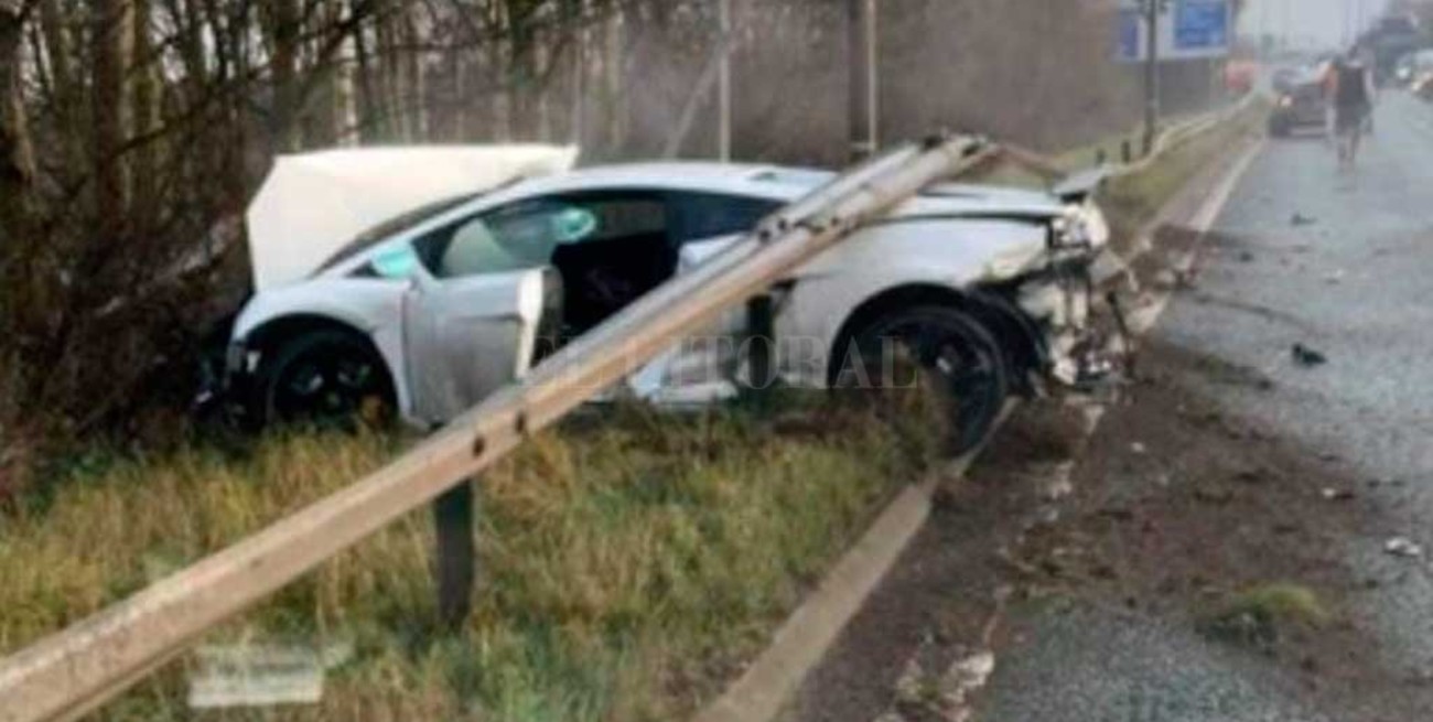 "Chiquito" Romero se estrelló con su auto deportivo en Inglaterra