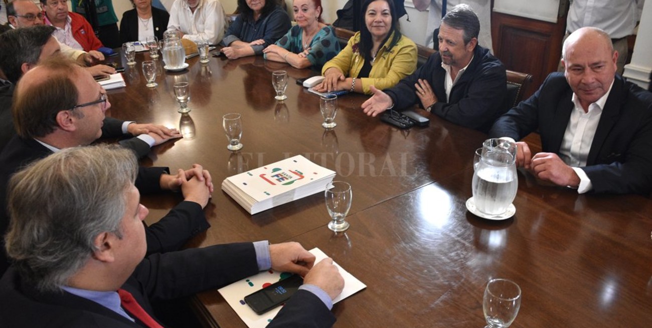 Provincia mantiene la cláusula gatillo 