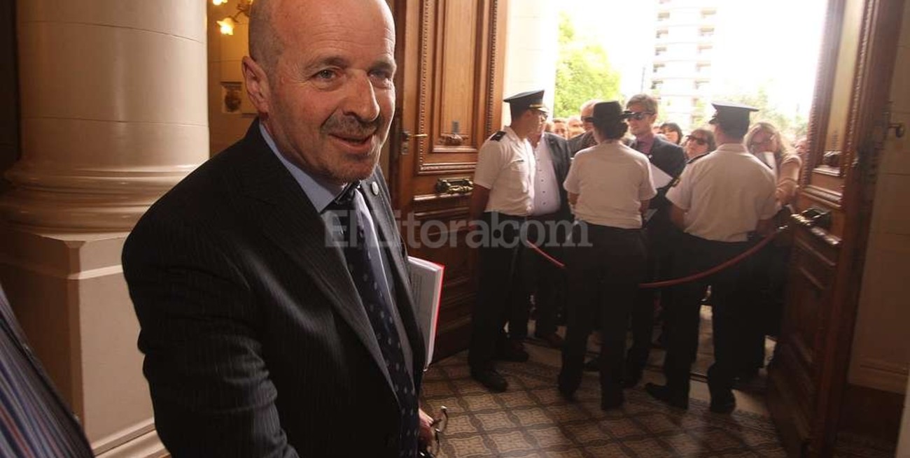 Cuarto intermedio en la pulseada de Ganón con la Comisión de Acuerdos