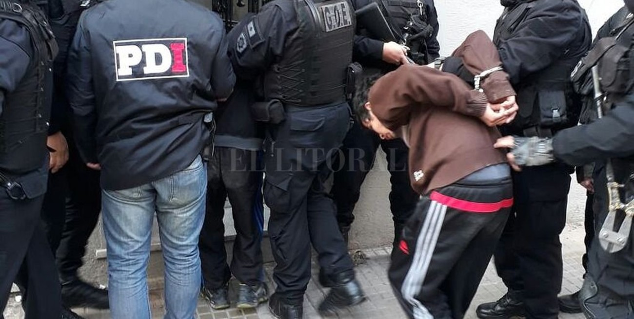 Uno de los usurpadores quedó preso por una condena anterior