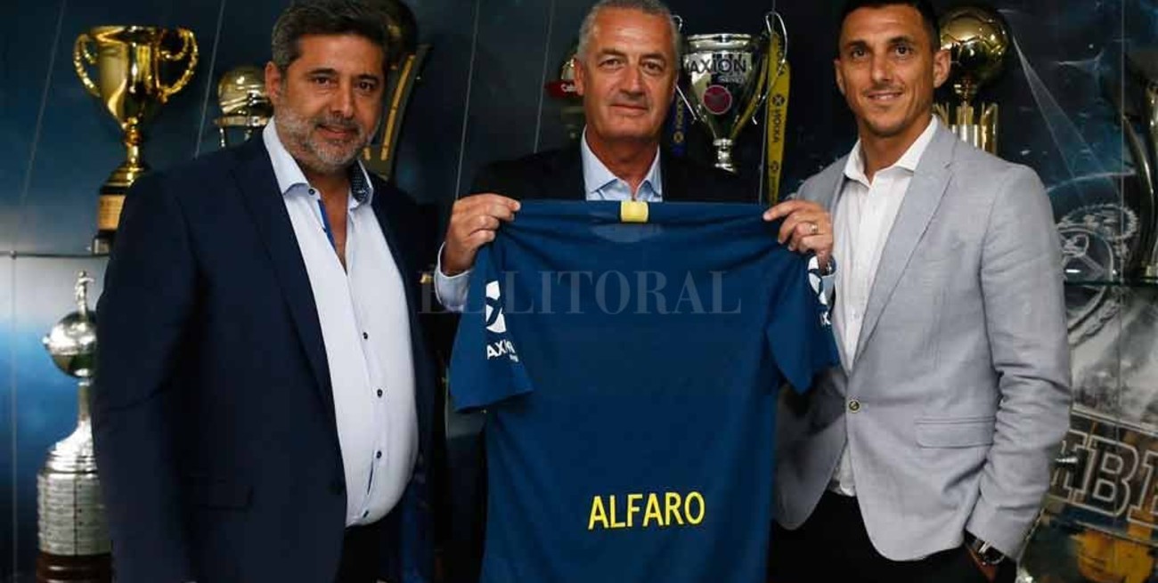 Boca presentó oficialmente a Alfaro