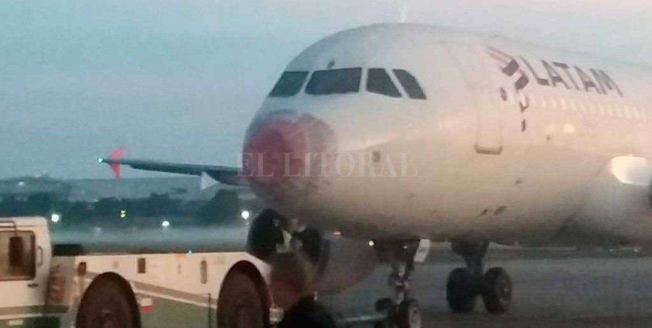 Avión aterrizó de emergencia en Ezeiza luego de atravesar una tormenta de granizo