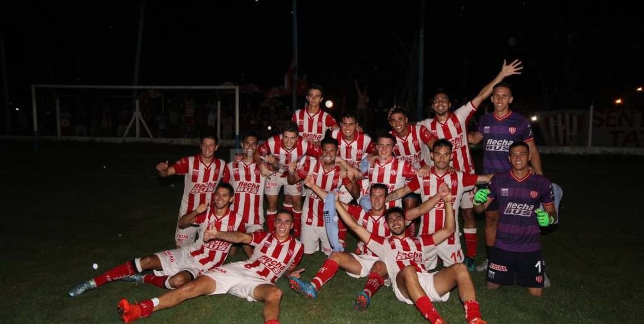 Unión cantó bajo la lluvia
