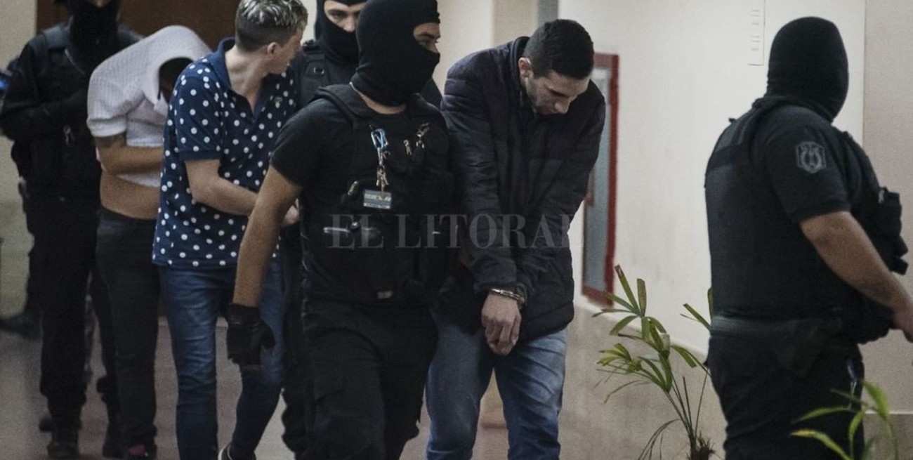 Imputan a ocho detenidos en operativo contra bandas narco