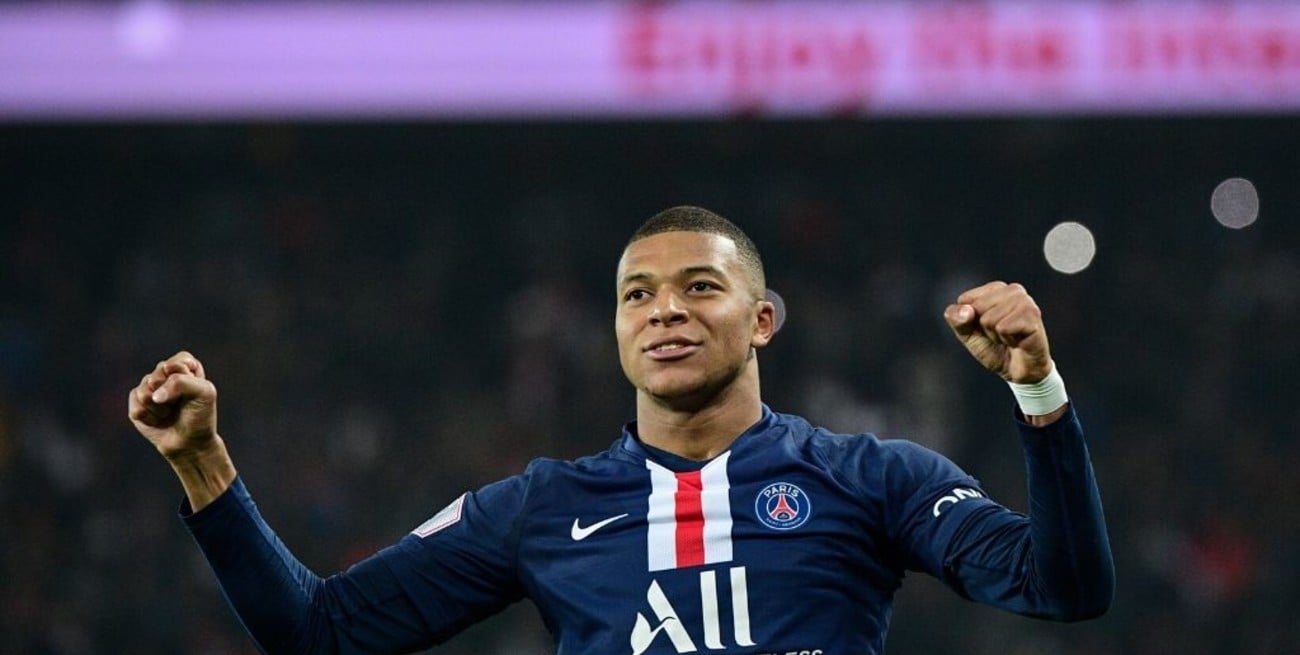 "Messi es el gran favorito para ganar el Balón de Oro", aseguró el francés Mbappé