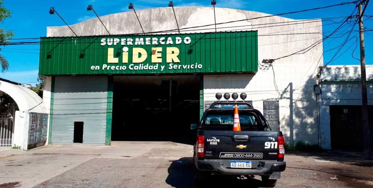 Boqueteros "visitaron" un supermercado chino y robaron dinero