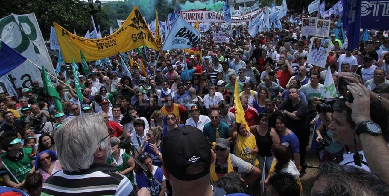Jornada de protesta de los docentes públicos en toda la provincia