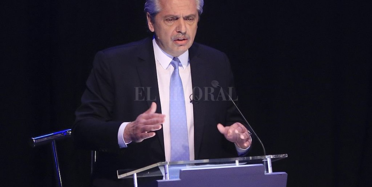 Más retenciones y baja gradual de Ganancias