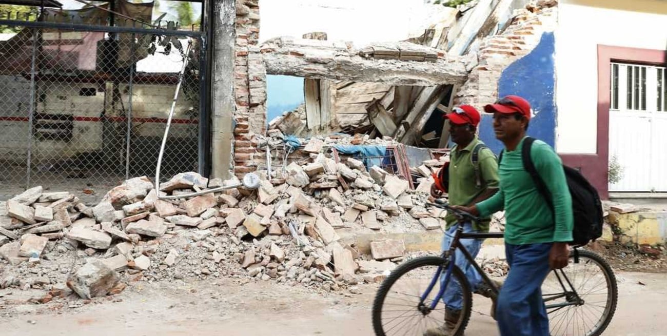 Sube a 96 la cifra de muertos por el terremoto en México