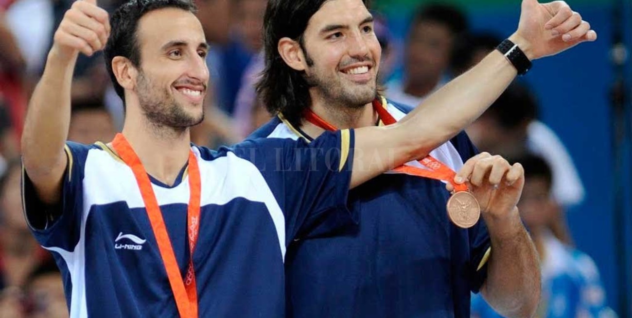 Manu Ginóbili feliz por el logro de Scola