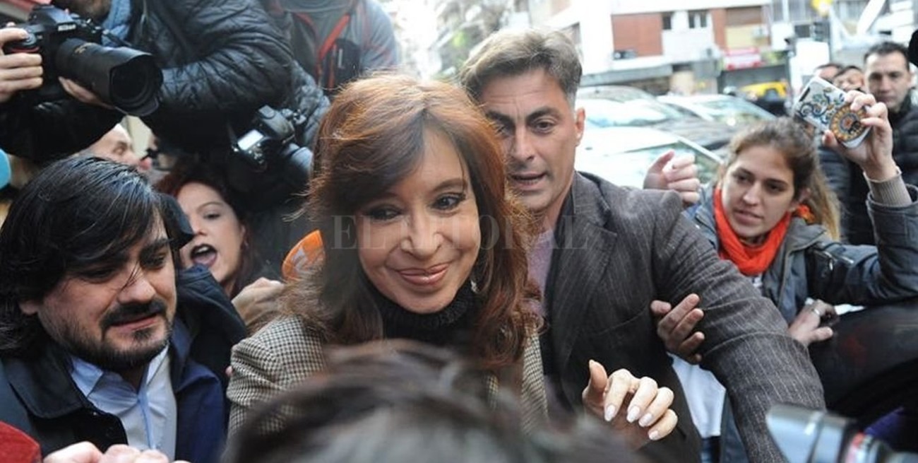 Allanamientos a Cristina: se cayó la sesión por falta de quórum
