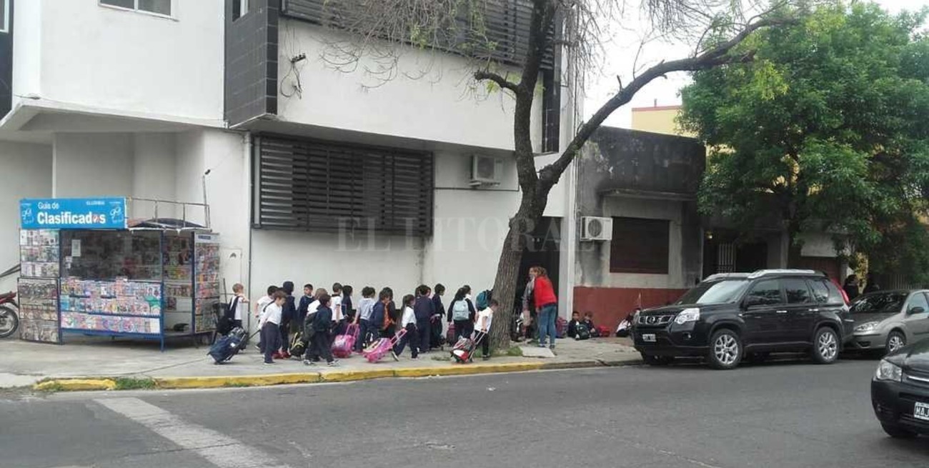 Desalojaron la escuela Normal por amenaza de bomba