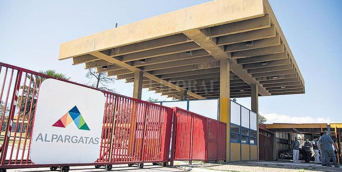 Alpargatas licenció a más de 1.300 empleados