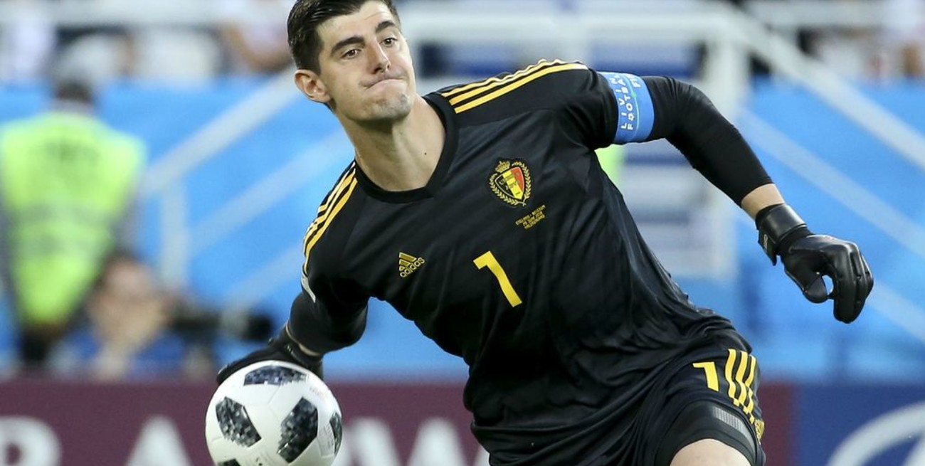 Real Madrid contrató al belga Courtois, el mejor arquero del Mundial