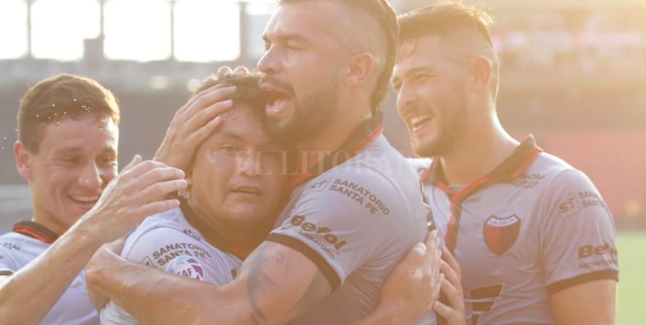 Con un "Pulga" Rodríguez inspirado, Colón le ganó a Argentinos