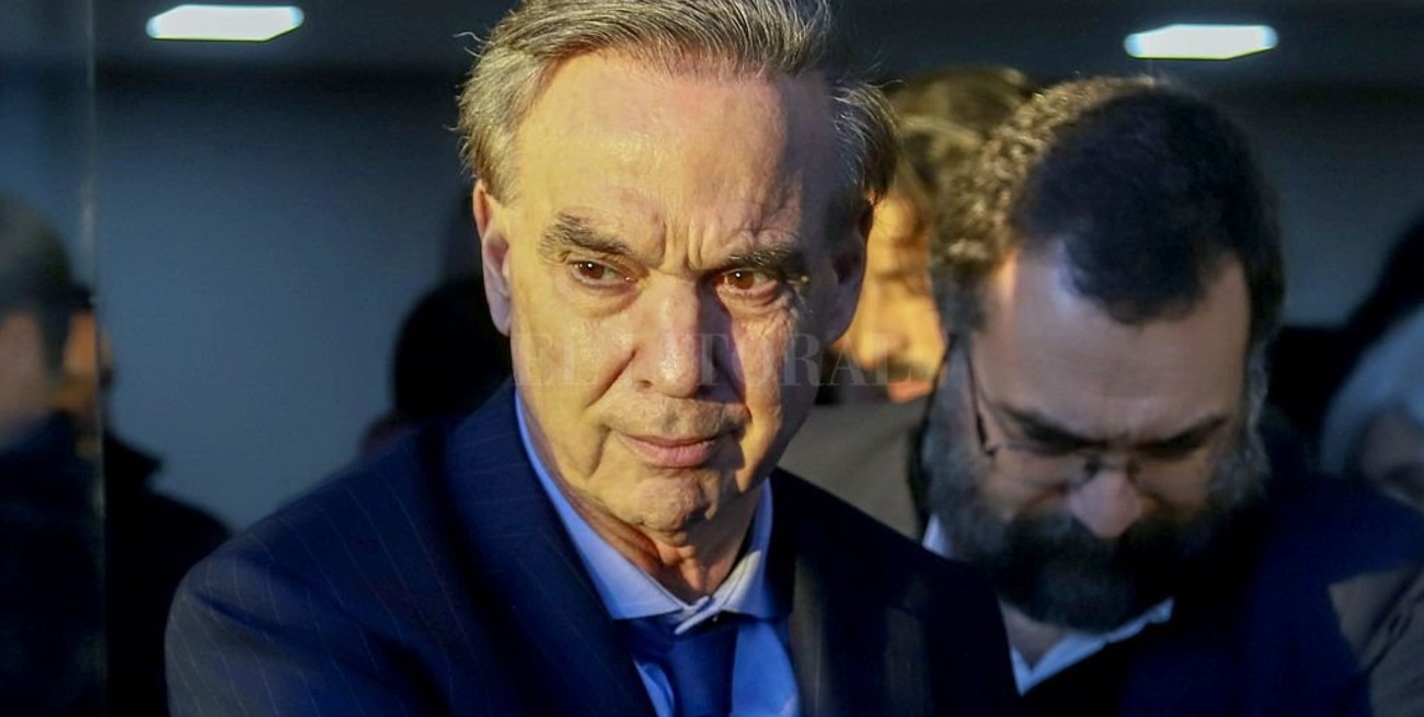 Pichetto: "que Alberto Fernández no se ponga el traje azul porque falta la elección más importante"