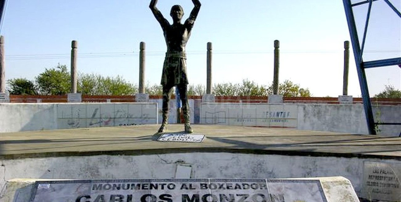 No volverán a colocar el monumento a Monzón que se encontraba en la Ruta 1
