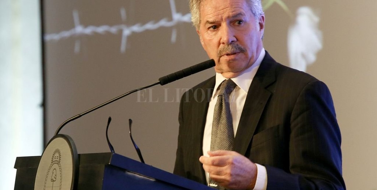 Felipe Solá iniciará una estratégica visita a Brasil