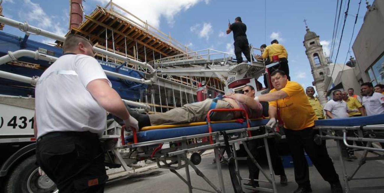 Un derrumbe en la obra de Tribunales dejó 10 heridos
