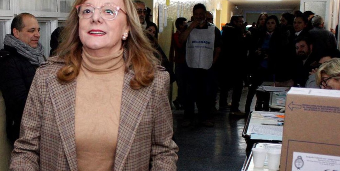Alicia Kirchner anunció que retiene la gobernación de Santa Cruz 